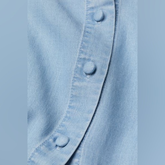 H&M Skirt Midi Button Front High Waisted Lyocell Light Wash Size 20 Waist: 21” - Picture 2 of 6